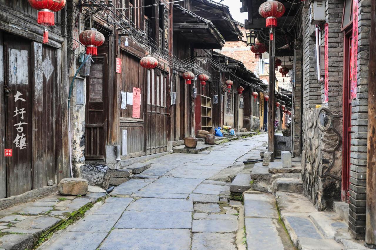 Wing Hotel Guilin- Pedestrian Street ภายนอก รูปภาพ